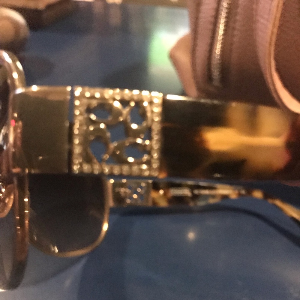 Coach sunglasses - Picture 2 of 3